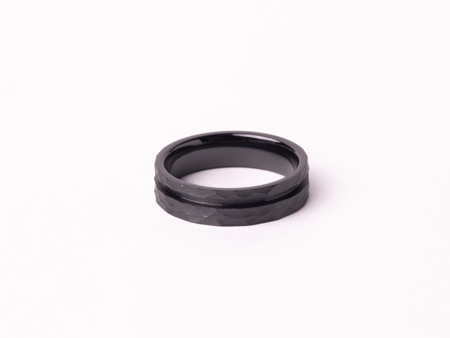 Offset Hammered Black Ceramic Ring Core 8mm/6mm